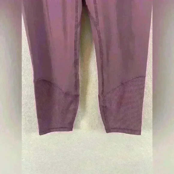 Under Armour Fitted High Rise Ankle Legging Purple NWT - Picture 5 of 11